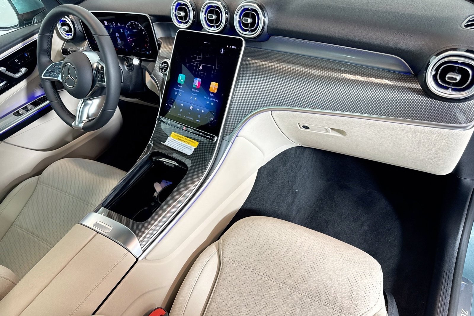 New 2026 Verde Silver Metallic Mercedes-Benz GLC 300 image 27