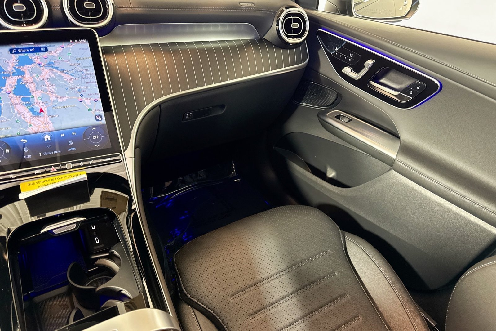 New 2026 Black Mercedes-Benz GLC 300 image 21