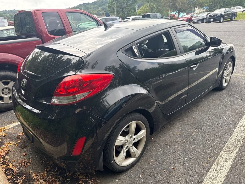 Used 2012 Black Hyundai Base image 4