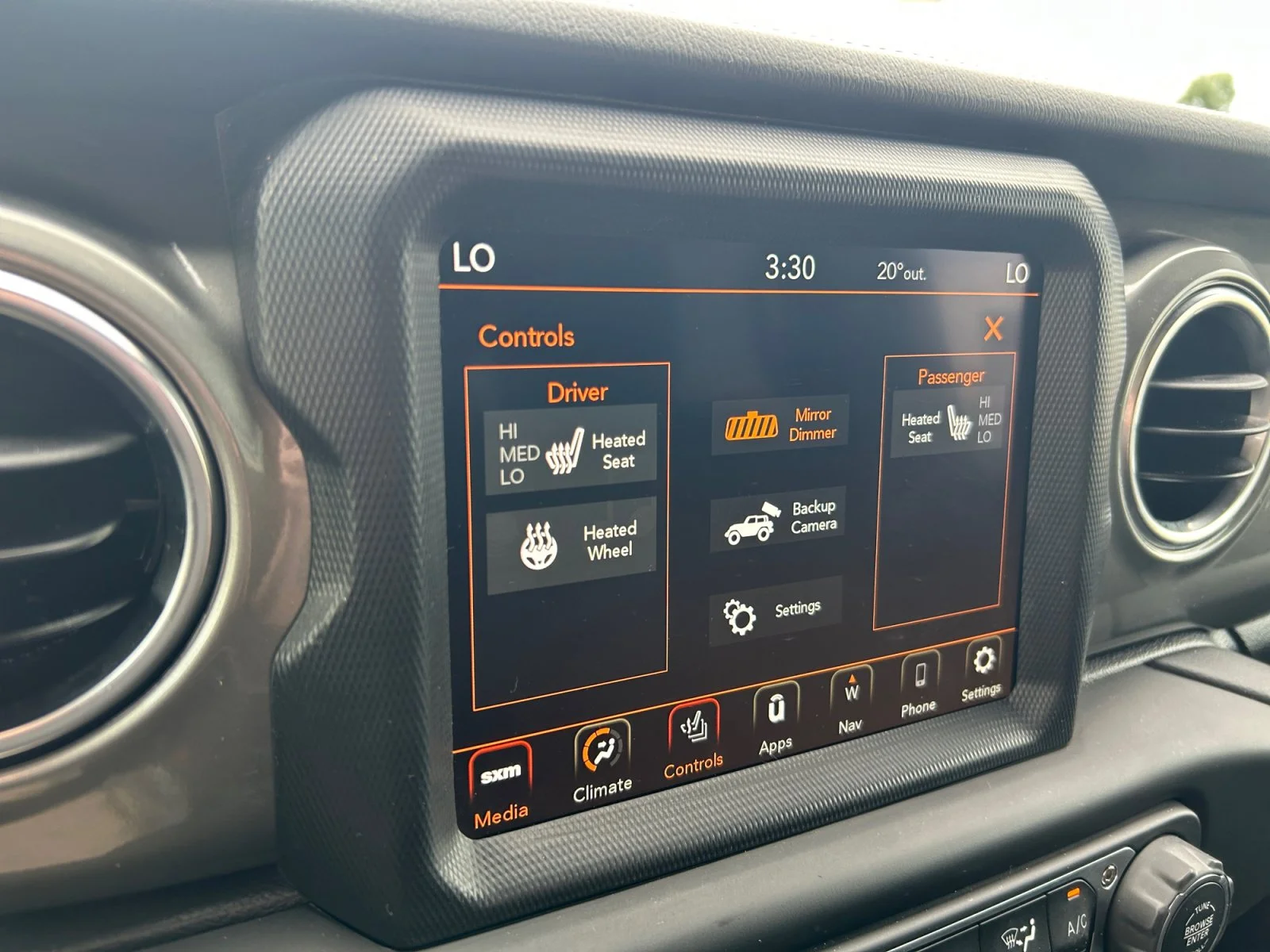 Used 2023 Granite Crystal Metallic Jeep SAHARA image 24