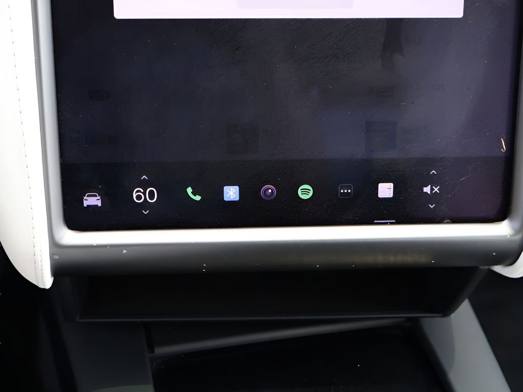 Used 2020 Solid Black Tesla Long Range image 26