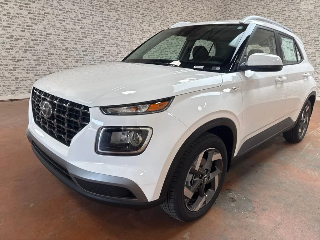 New 2026 Lunar White Hyundai SEL image 3