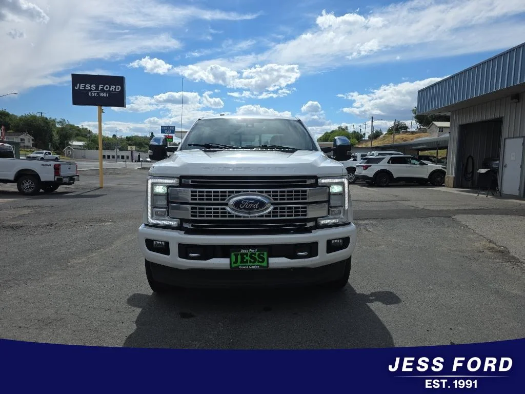 Used 2018 White Ford Platinum image 8