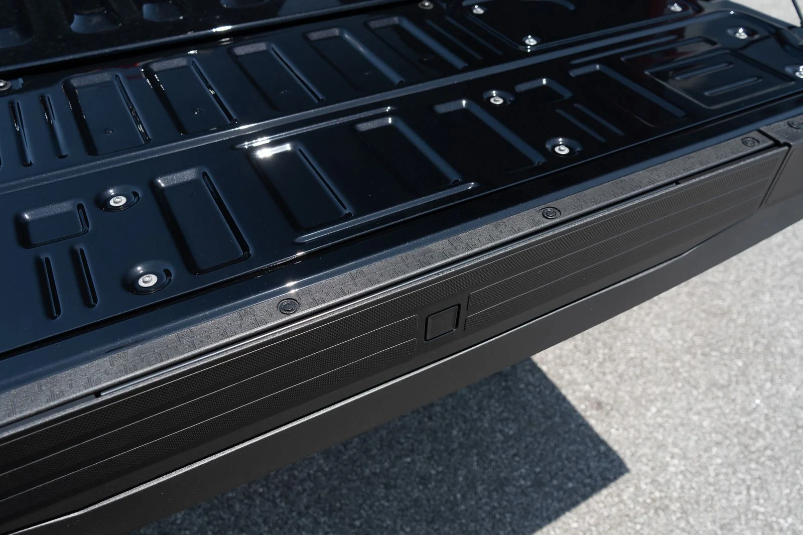 New 2026 Agate Black Metallic Ford F-250® Lariat® image 48