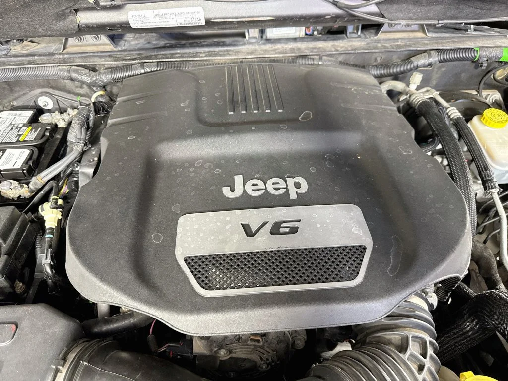 Used 2017 Gray Jeep Unlimited Rubicon image 35