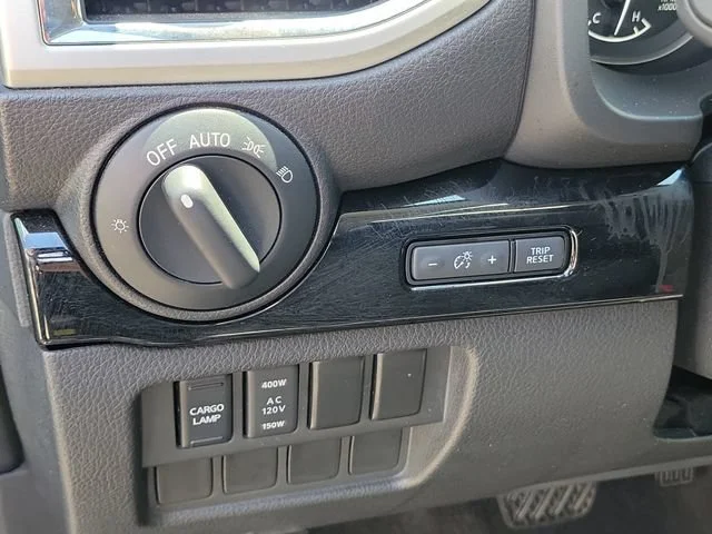 2021 Nissan Titan SV - Photo 22