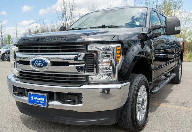 Used 2018 Black Ford XLT image 2