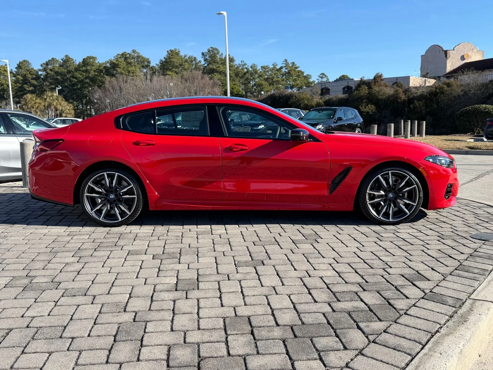 2026 BMW 8 Series M850i - Photo 8