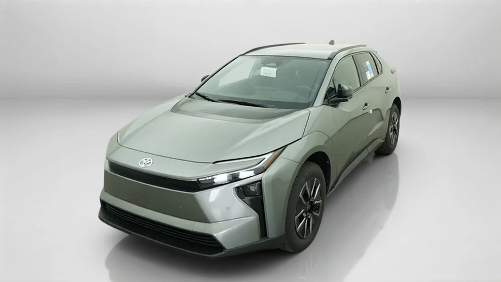 New 2027 Heavy Metal Toyota XLE image 18