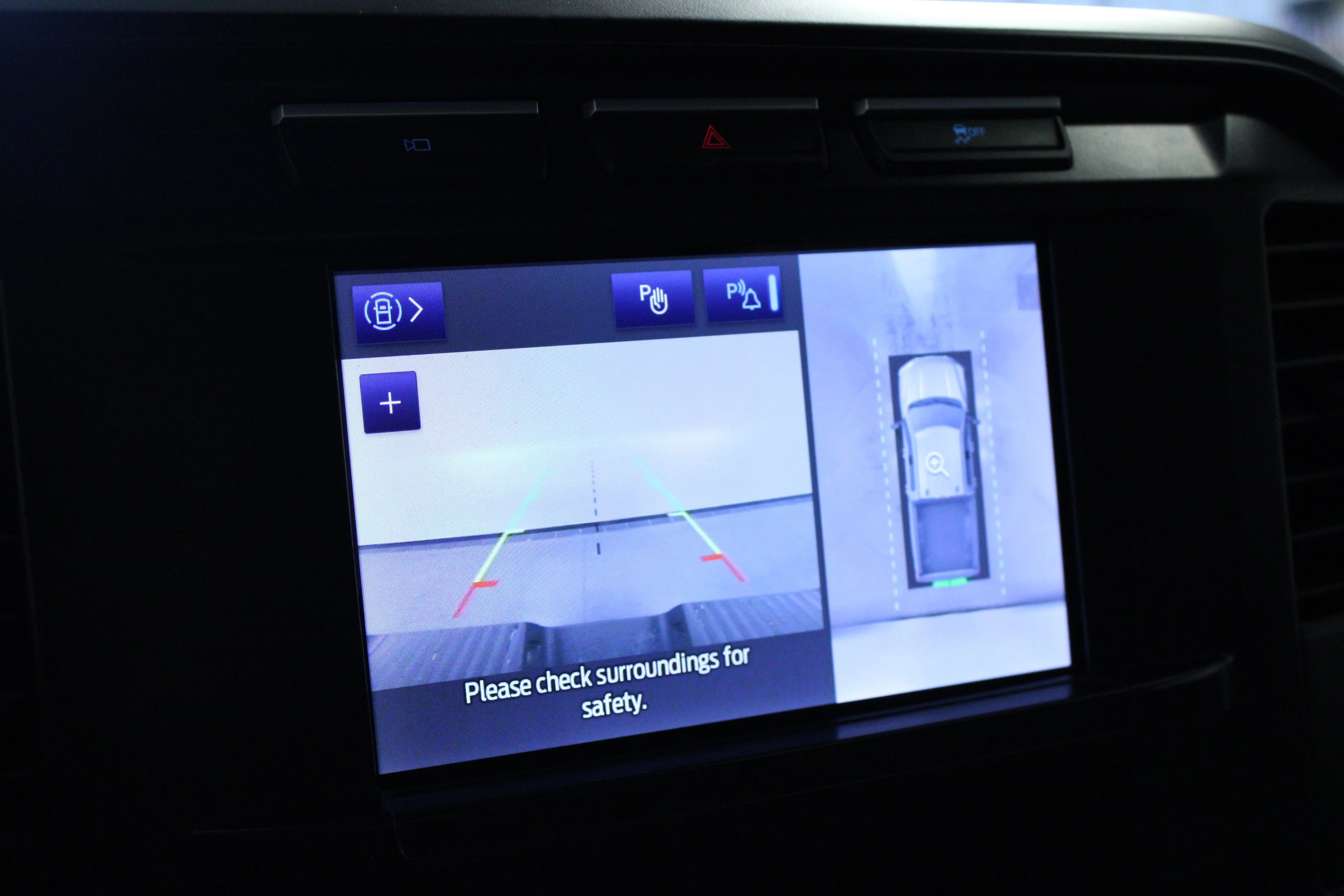 Used 2024 Oxford White Ford XL image 23