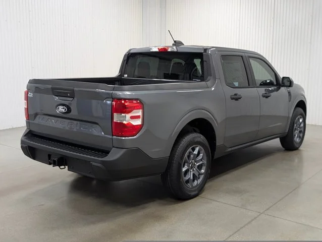 New 2026 Carbonized Gray Metallic Ford XLT image 48