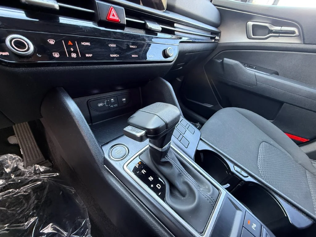 Used 2026 Black Kia LX image 22