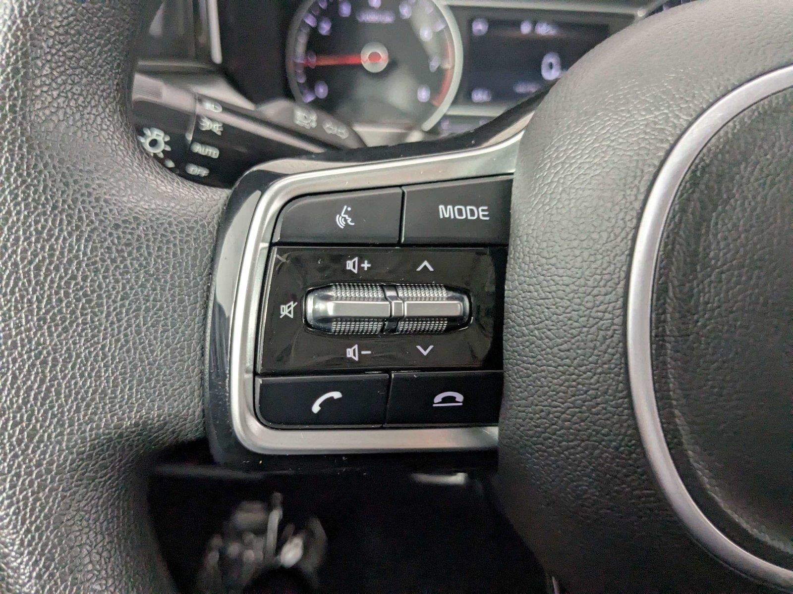 Used 2023 Glacial White Pearl Kia LX image 16