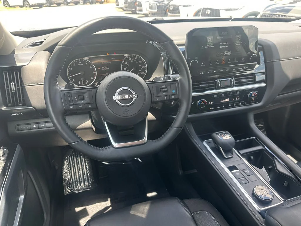 Used 2024 Gray Nissan SL image 19