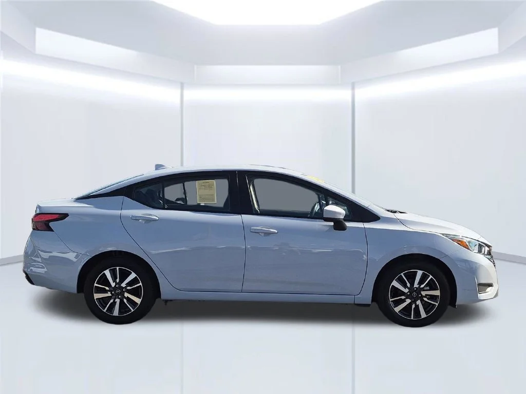 Used 2024 Gray Nissan 1.6 SV image 7