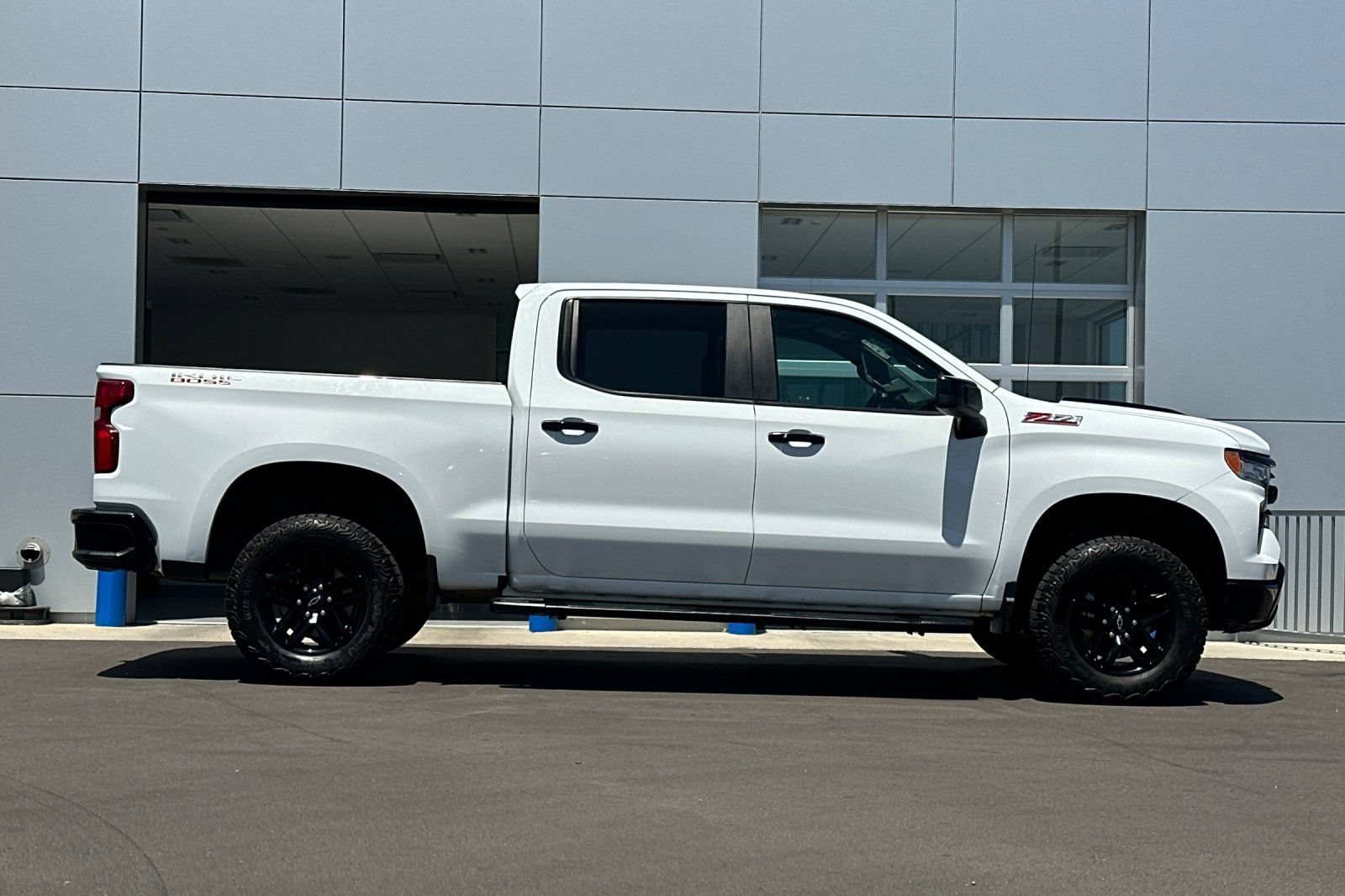 Used 2024 Summit White Chevrolet LT Trail Boss image 3