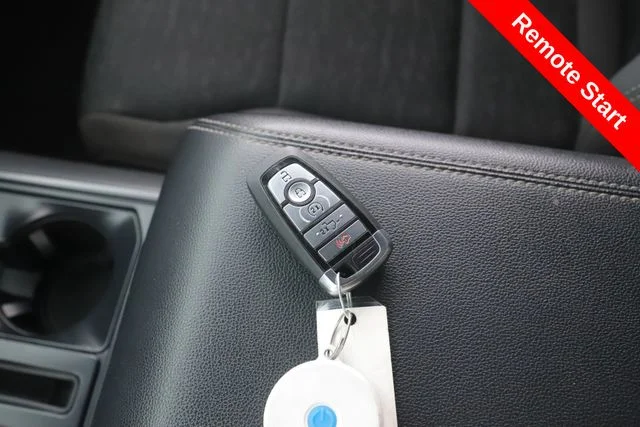 Used 2024 Silver Ford XLT image 3