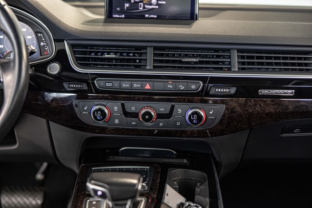 Used 2019 Black Audi 55 Premium image 41