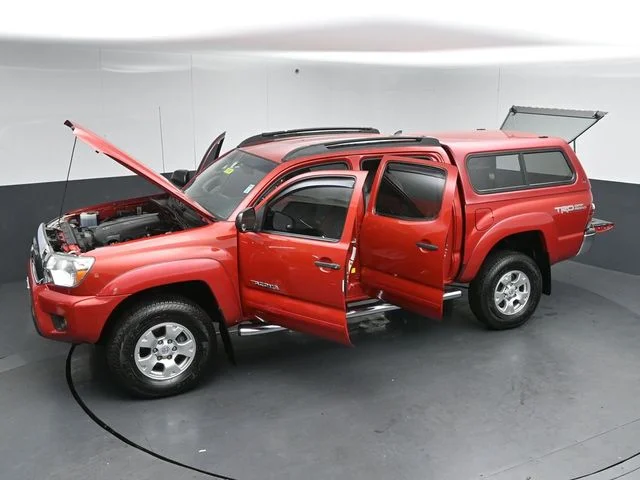 Used 2013 Red Toyota Base image 54