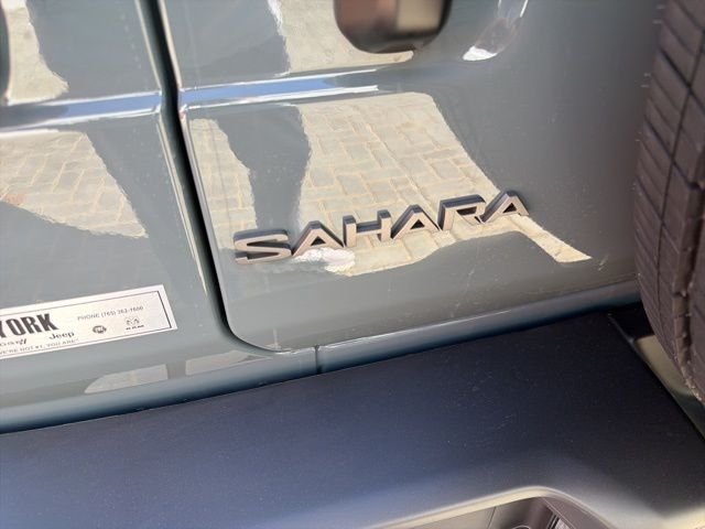 New 2026 Anvil Clear-Coat Exterior Paint Jeep Sahara image 5