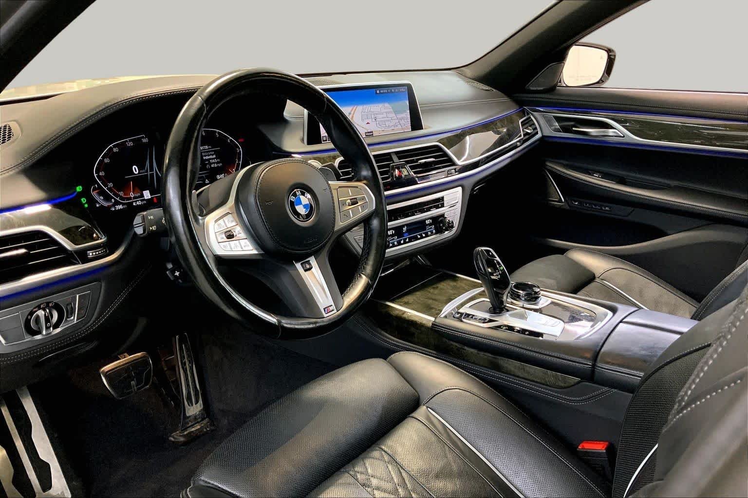 Used 2022 Mineral White Metallic BMW 750i xDrive image 17