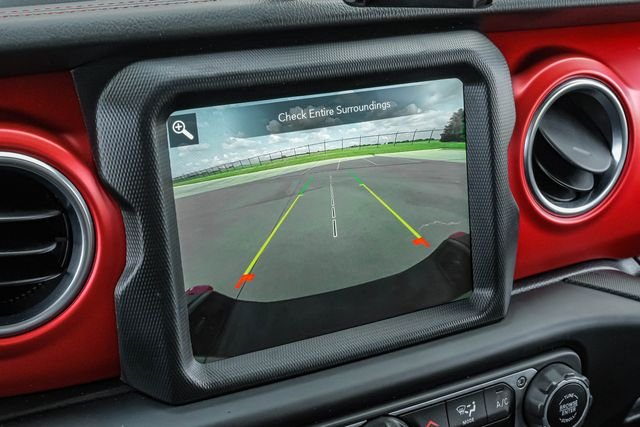 Used 2022 Gray Jeep Rubicon image 31