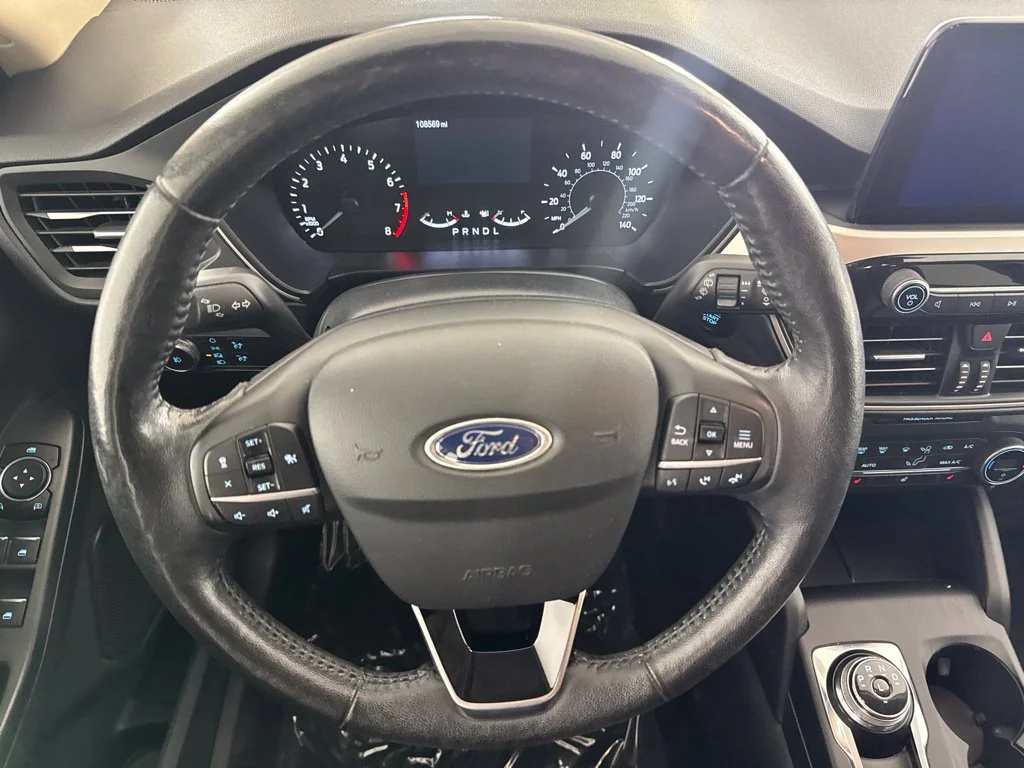 Used 2020 Gray Ford SEL image 26