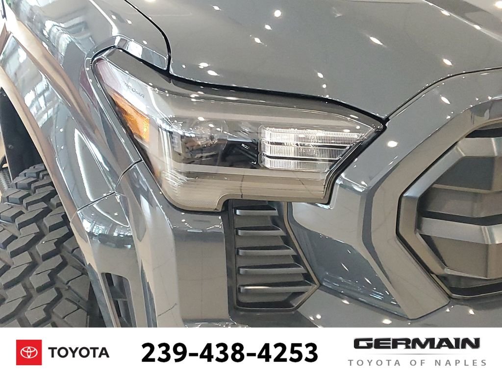 2026 Toyota Tacoma SR5 - Photo 13