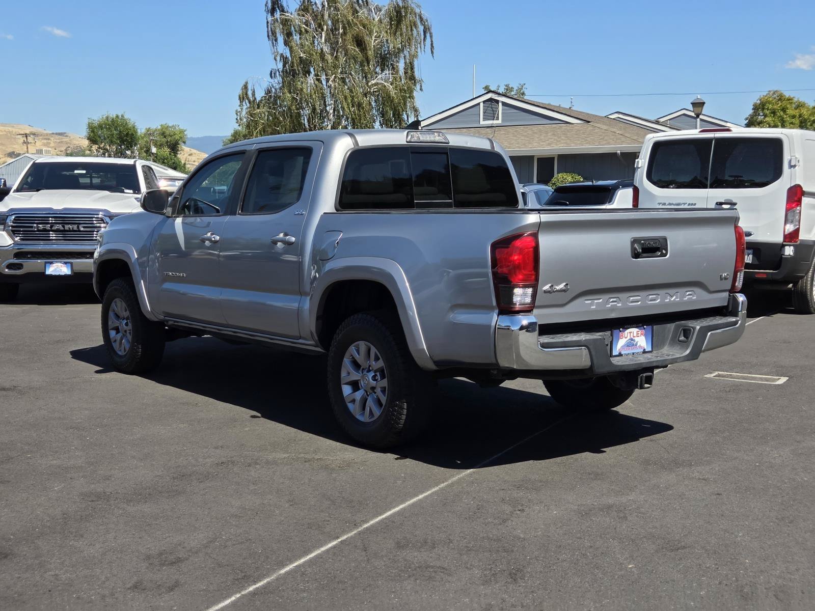 Used 2019 Silver Sky Metallic Toyota SR5 image 7