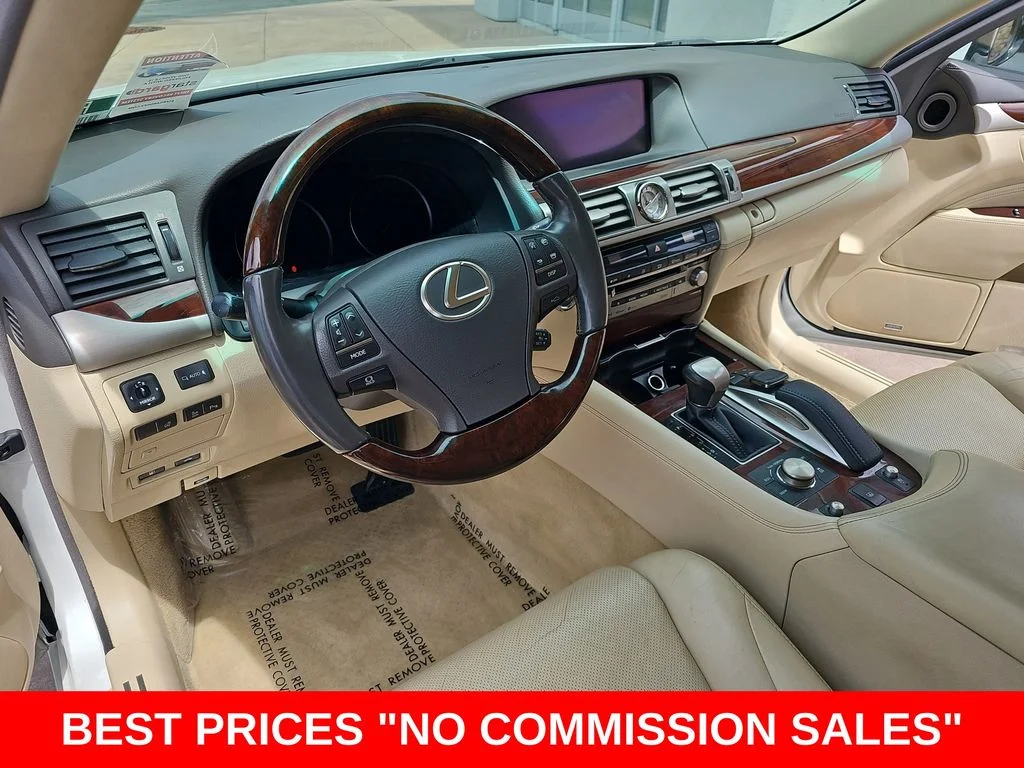 2016 Lexus LS Base - Photo 16