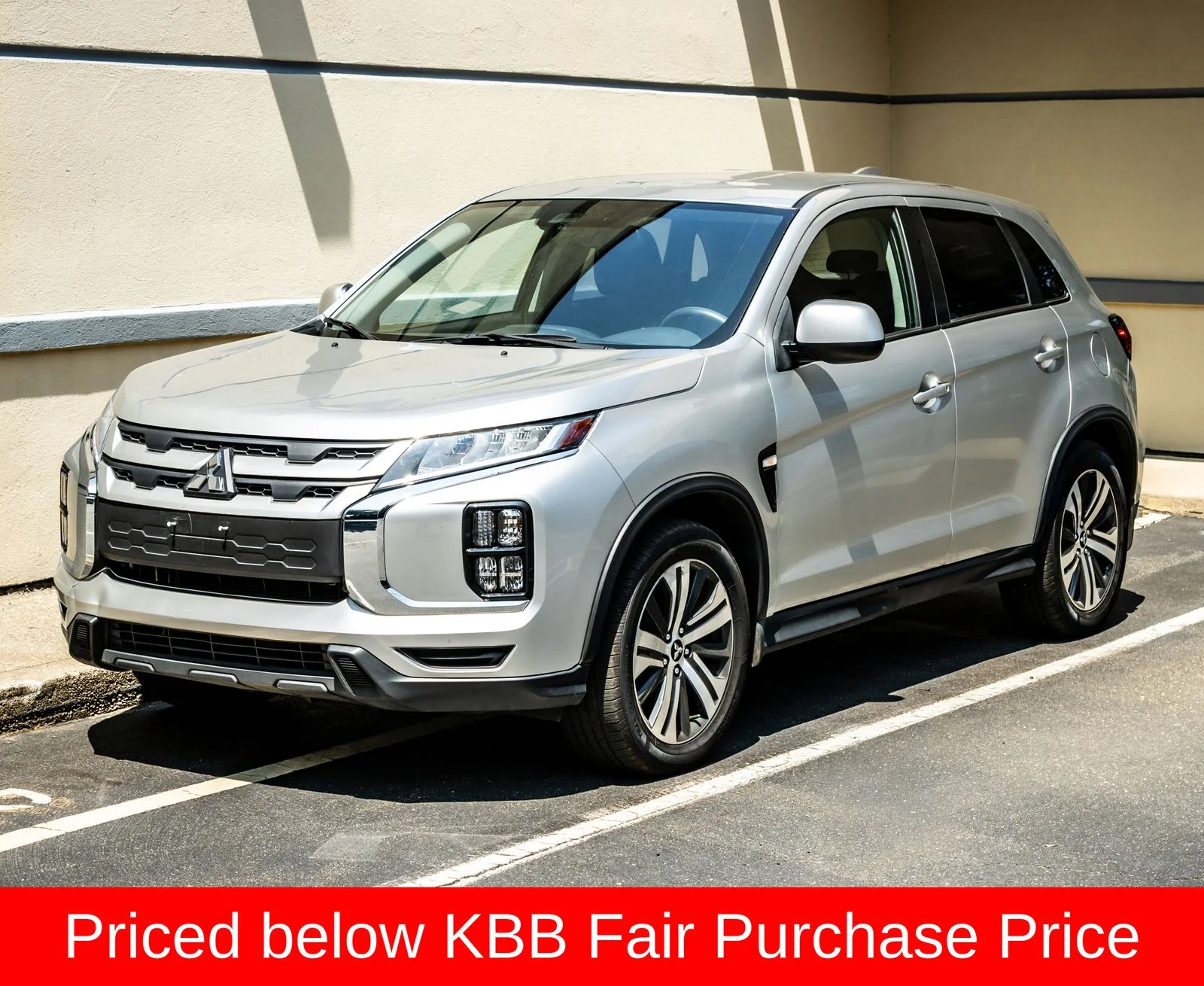 Used 2024 Gray Mitsubishi 2.0 ES image 1
