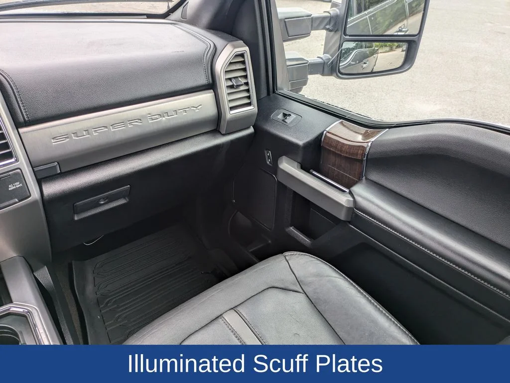 Used 2017 Magnetic Metallic Ford Platinum image 18