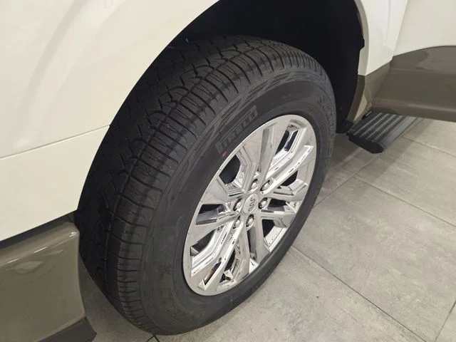 New 2026 Star White Metallic Tri-Coat Ford King Ranch® image 47