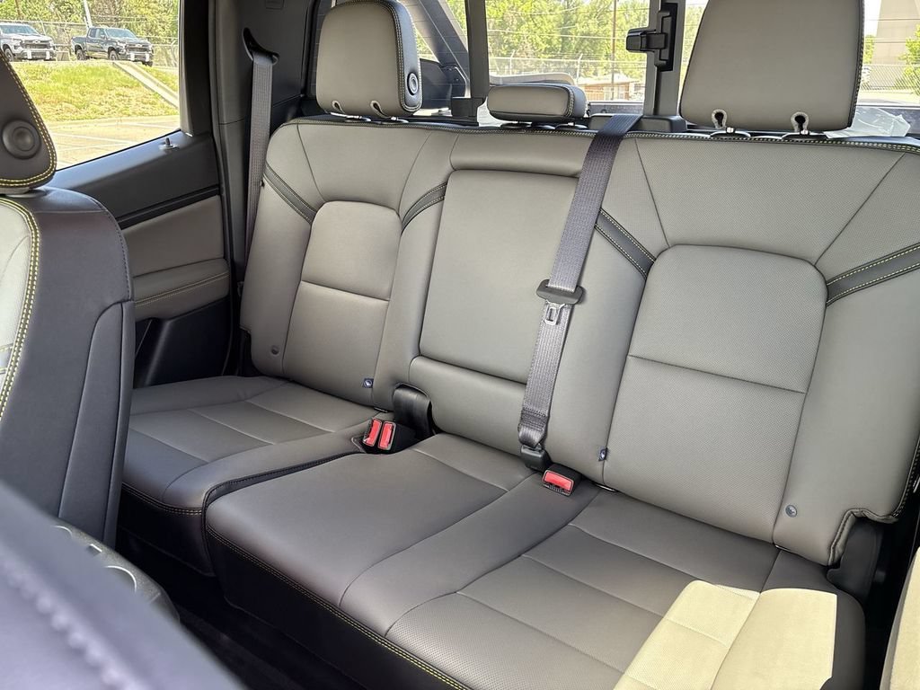 2026 Chevrolet Colorado ZR2 - Photo 26
