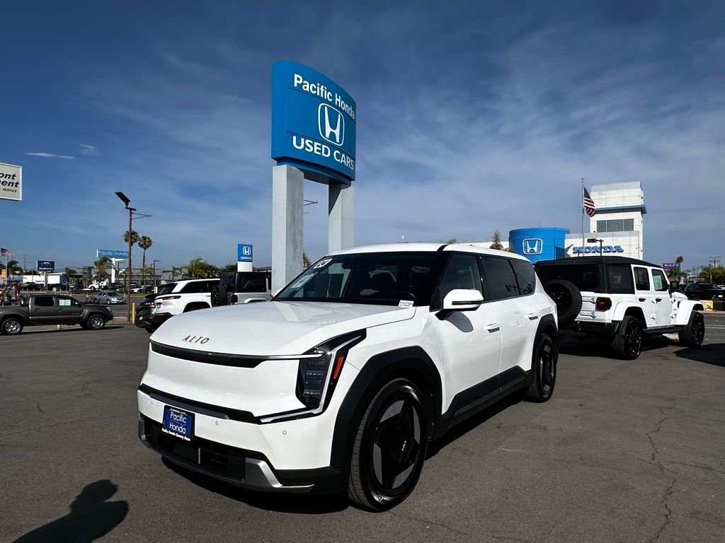 Used 2024 Kia Ev9 Light L/R with VIN KNDAB5S16R6034763 for sale in San Diego, CA