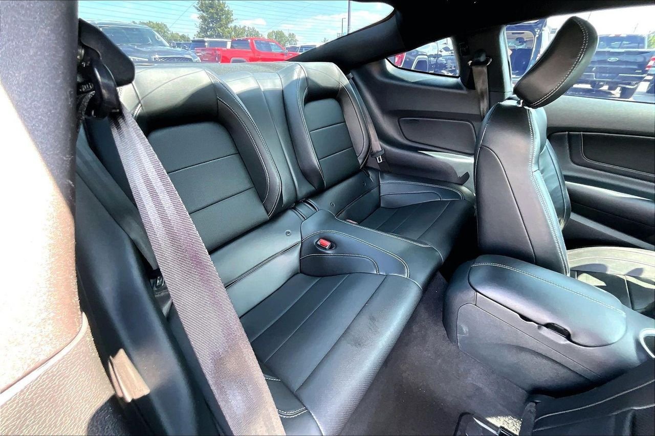 Used 2022 Shadow Black Ford GT Premium Fastback image 27