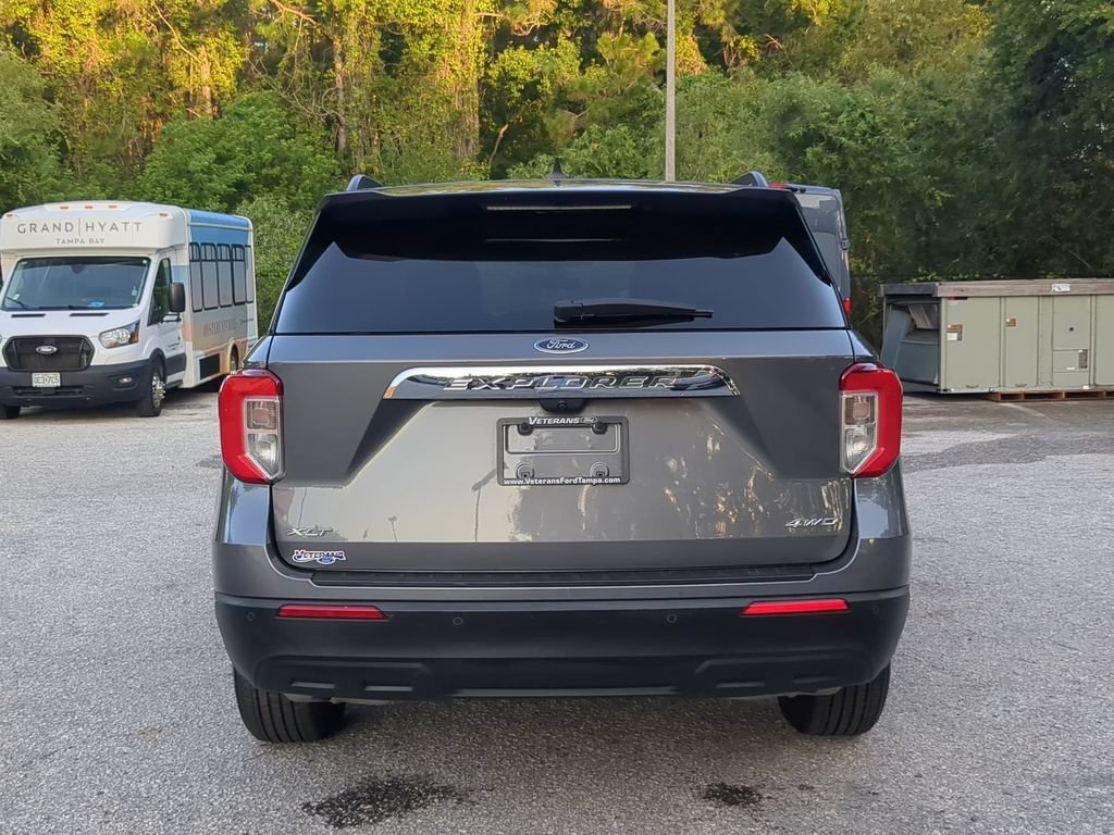 Used 2023 Carbonized Gray Metallic Ford XLT image 38