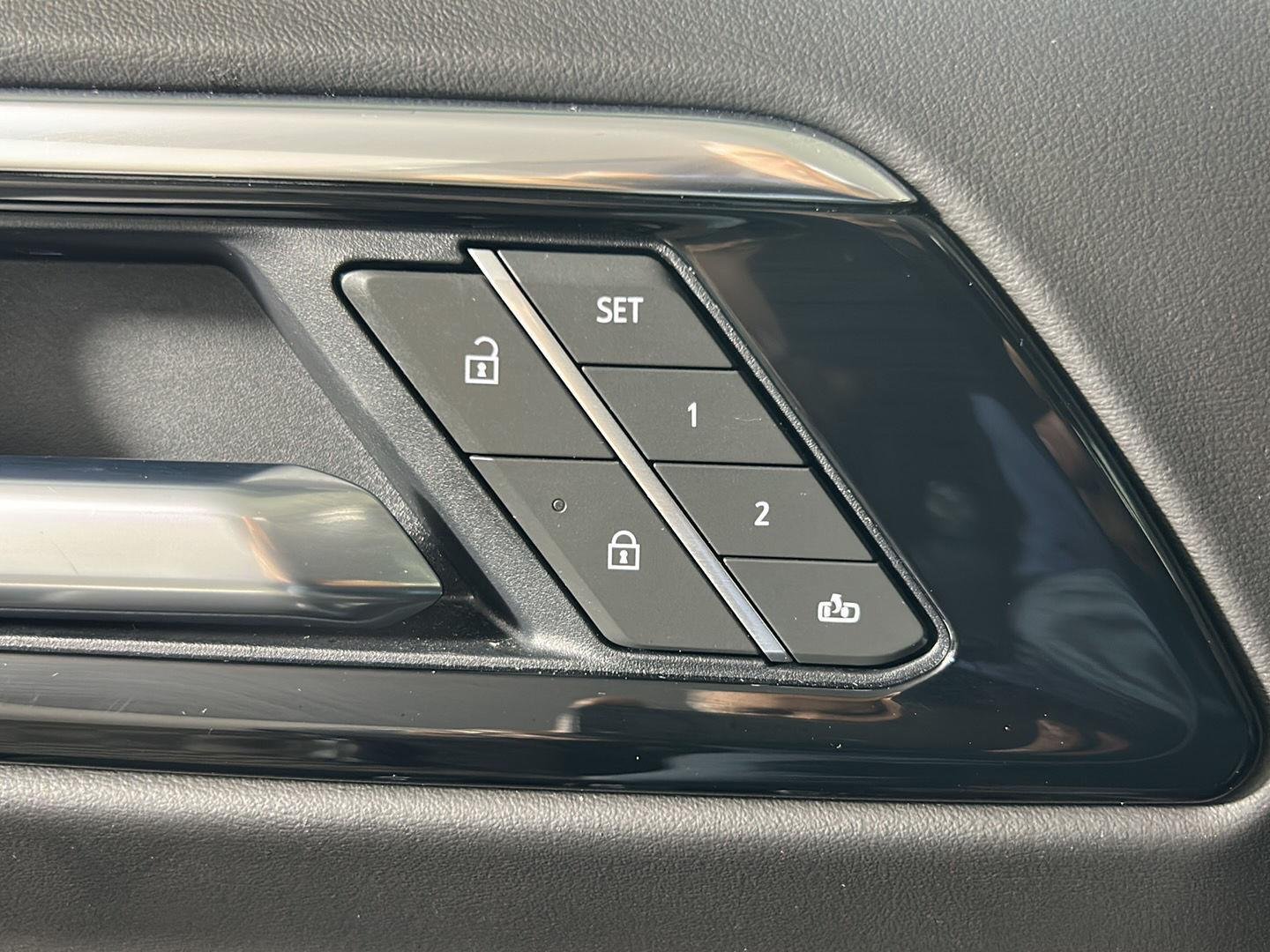 Used 2025 Black Chevrolet LT image 23