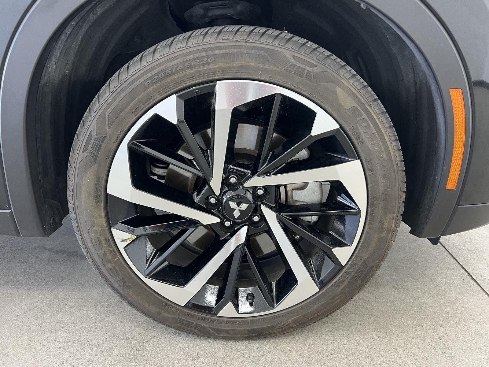 2022 Mitsubishi Outlander ES - Photo 8