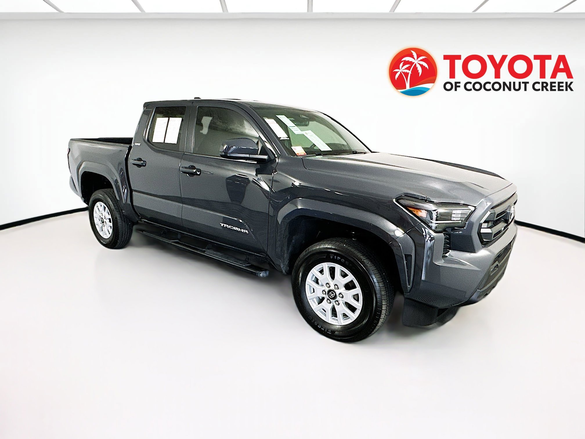 2025 Toyota Tacoma thumbnail 3