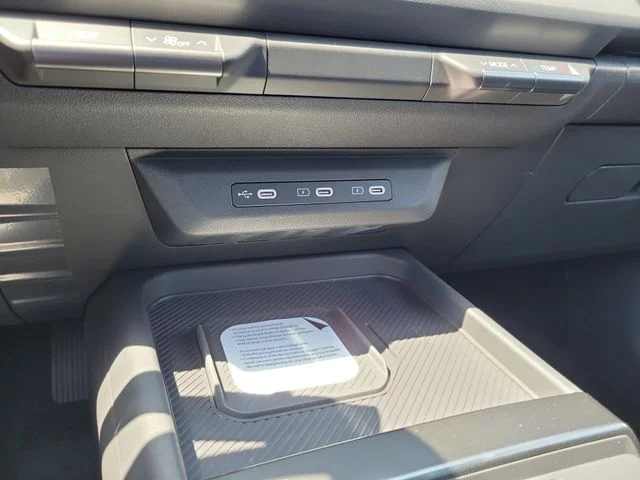 New 2027 Magma Red Matte Kia X-Line S image 23