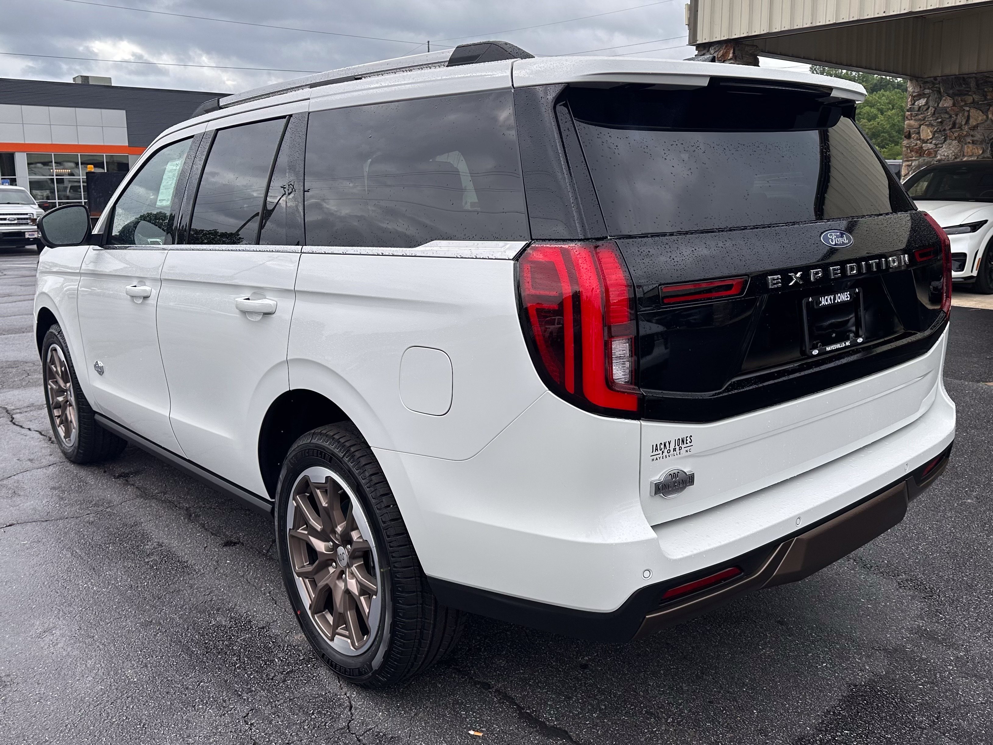 New 2026 Star White Metallic Tri-Coat Ford King Ranch® image 8