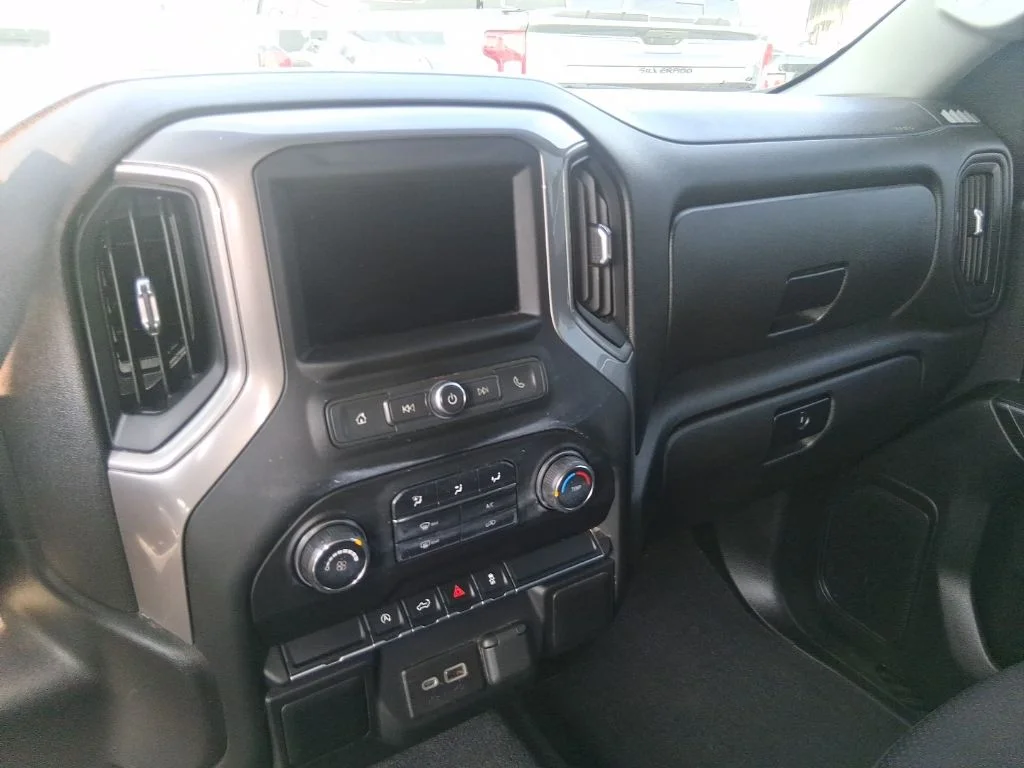 Used 2022 Black Chevrolet Custom image 11