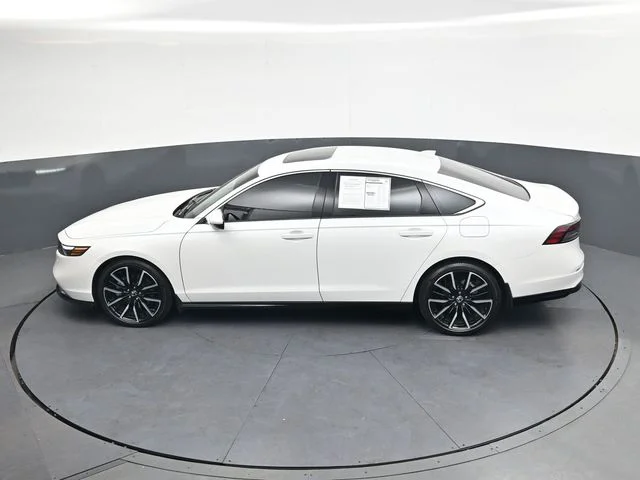 Used 2025  Honda Touring image 27