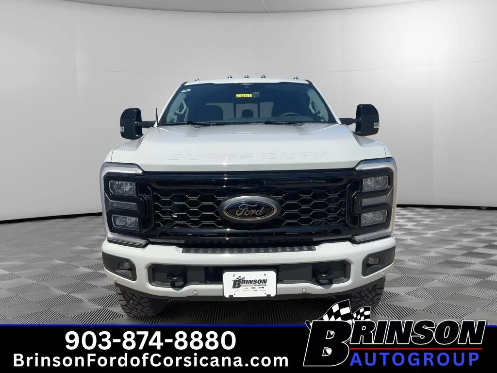 New 2026 Avalanche Ford LARIAT image 2