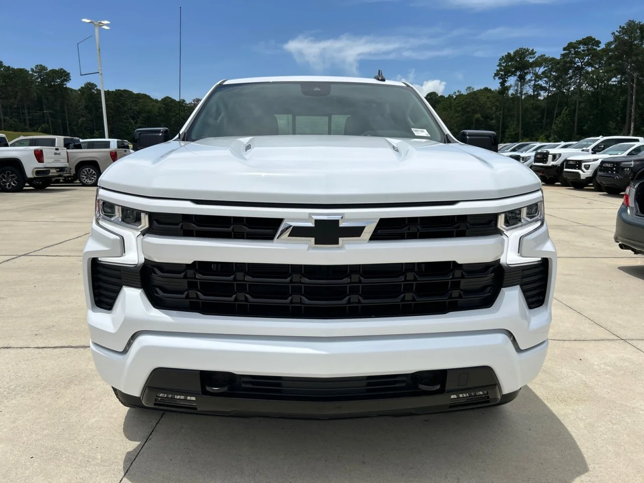 New 2026 Summit White Chevrolet RST image 5