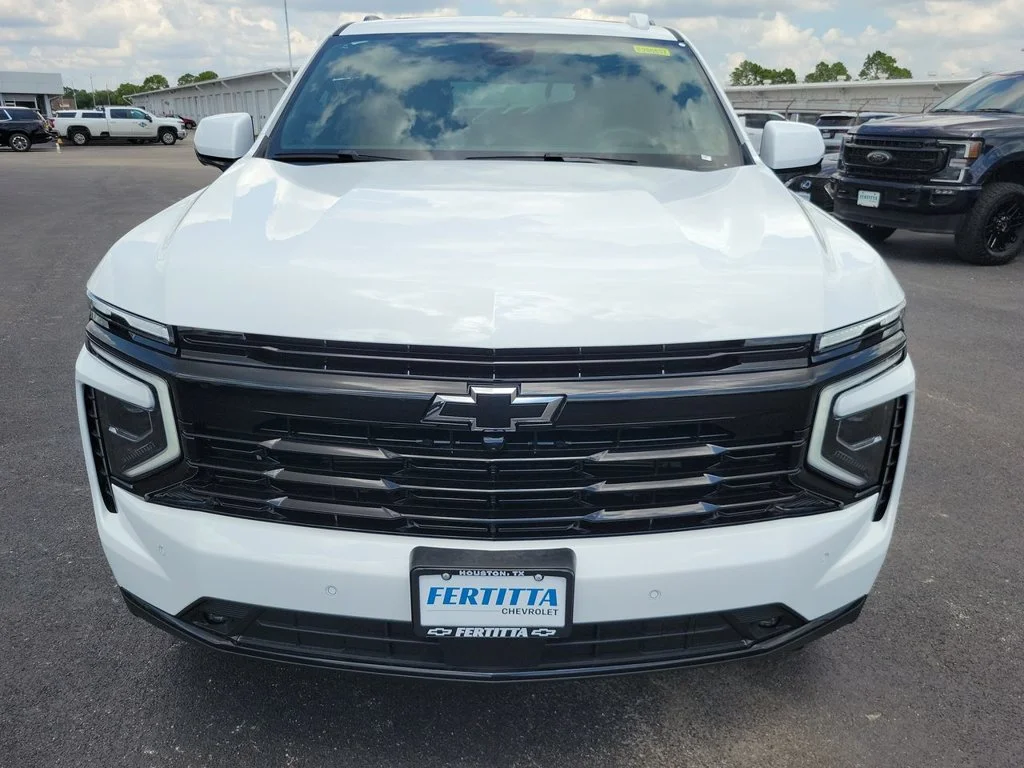New 2026 Summit White Chevrolet RST image 31