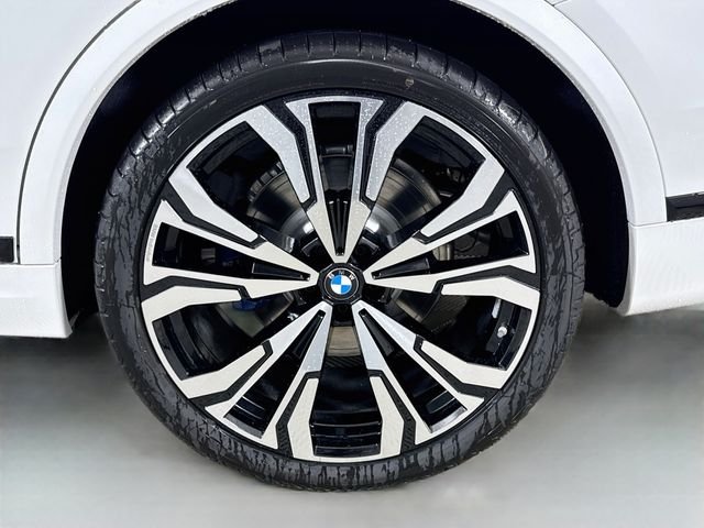 New 2027 White Metallic BMW xDrive40i image 34
