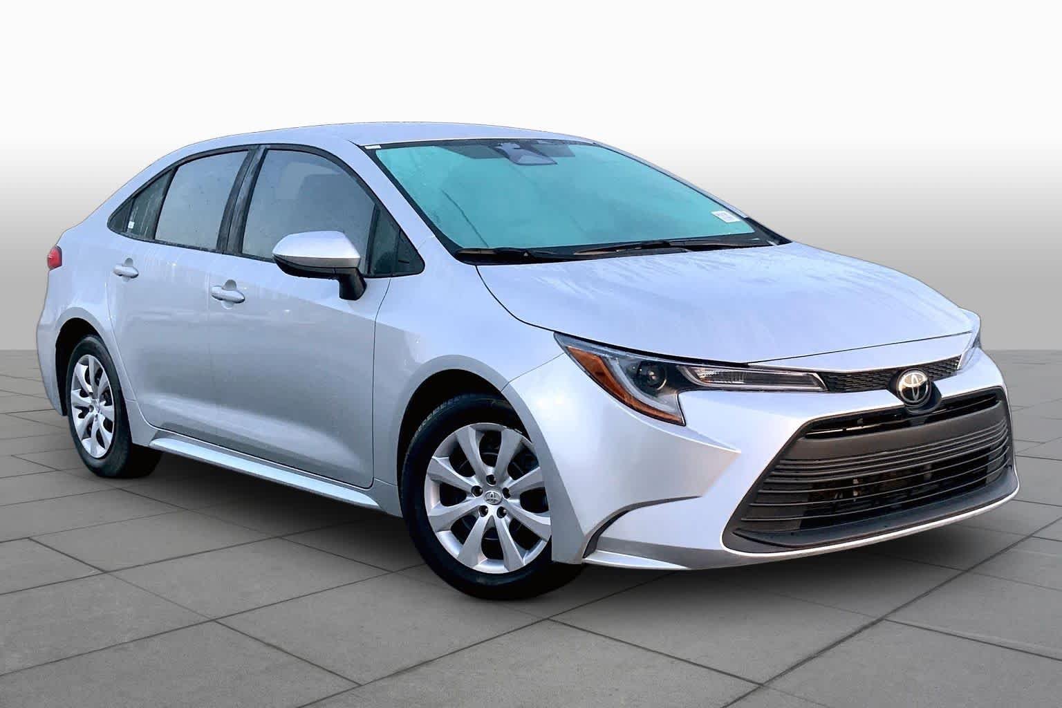 Used 2024 Classic Silver Metallic Toyota LE image 3