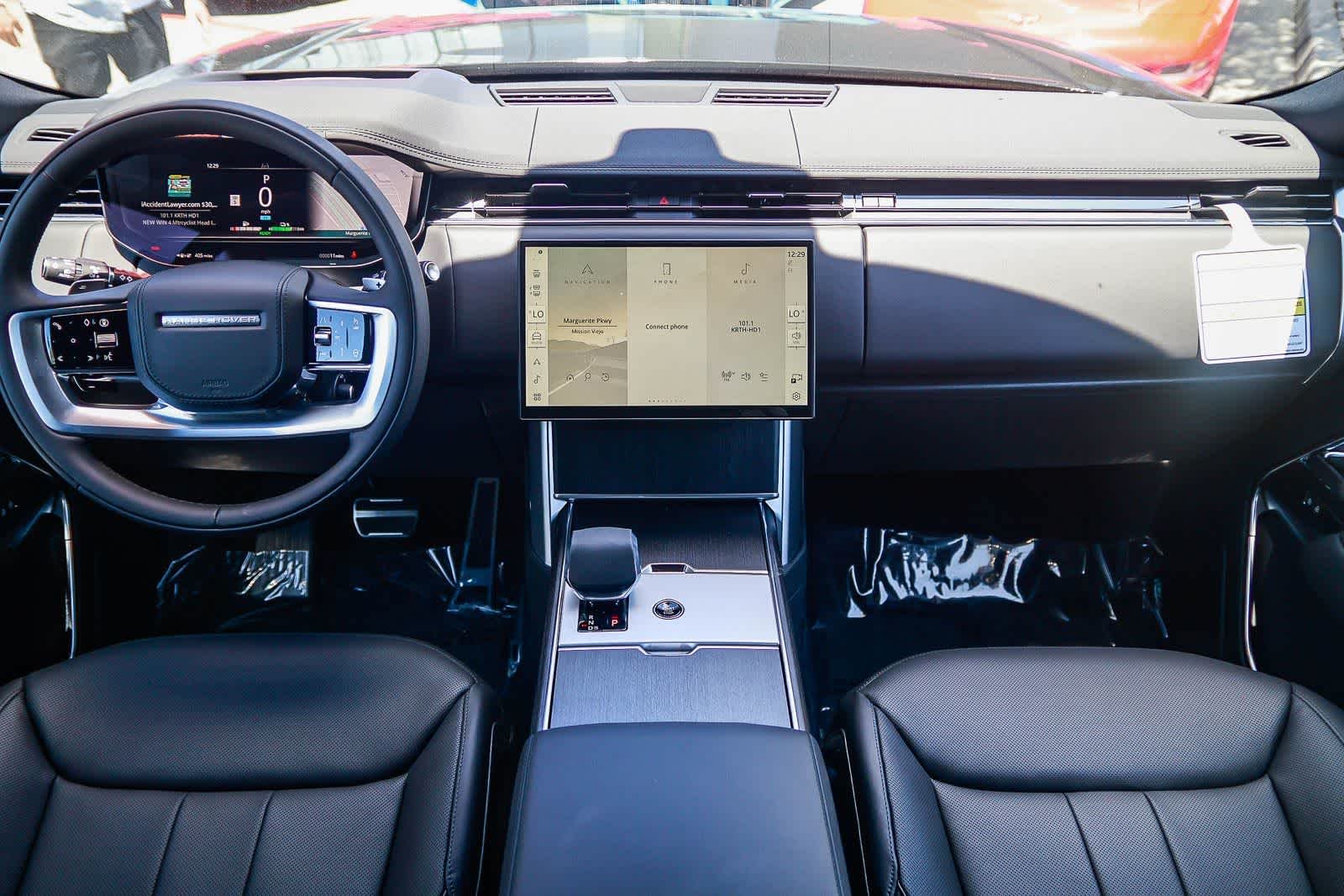 New 2026 Black Land Rover SE image 12